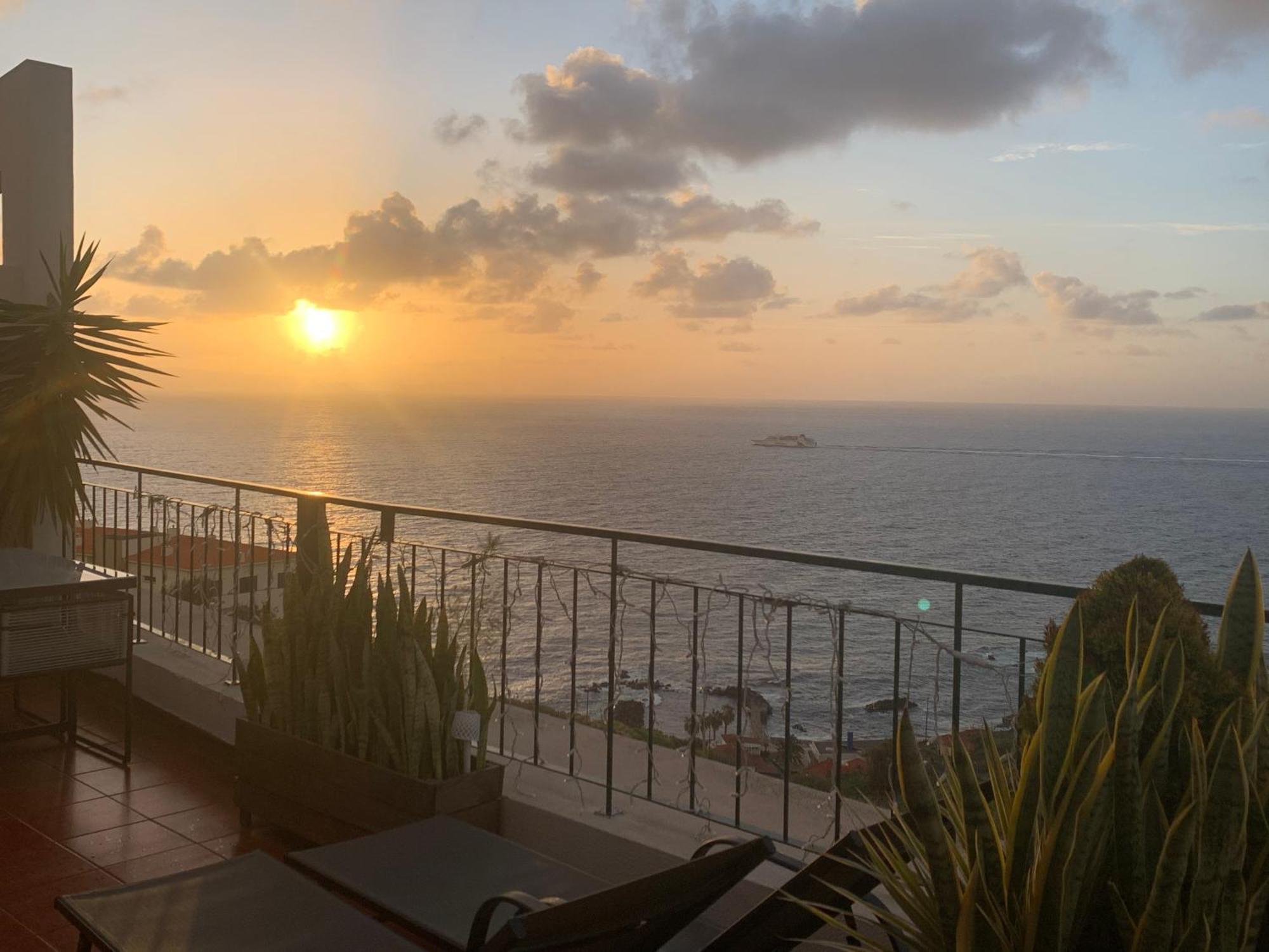 Oceanview Penthouse Appartement Caniço Buitenkant foto